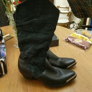 9 M Oak Tree Farms black Suede western boots